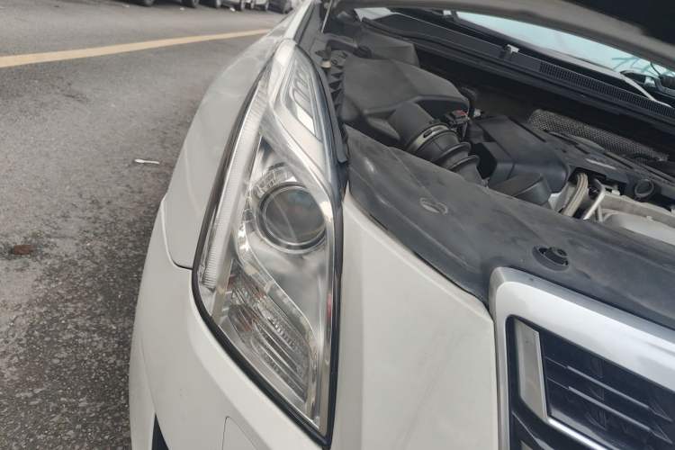 Used Cadillac XTS 2017 28T Tech Edition Right Front Headlight