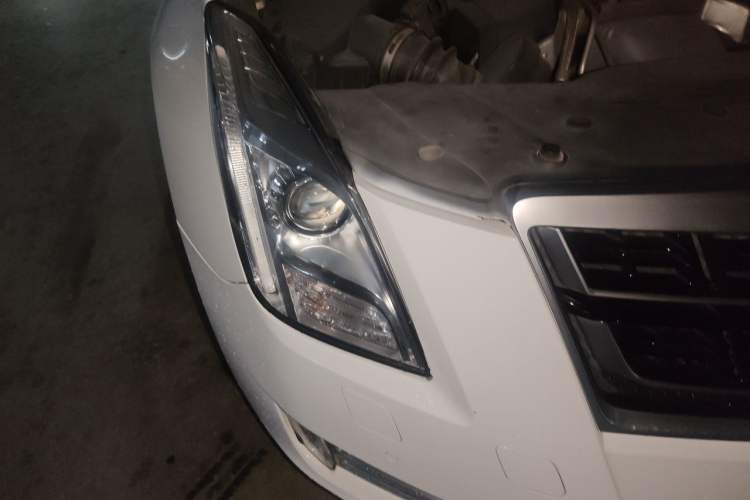 Used Cadillac XTS 2017 28T Elite Model Right Front Headlight