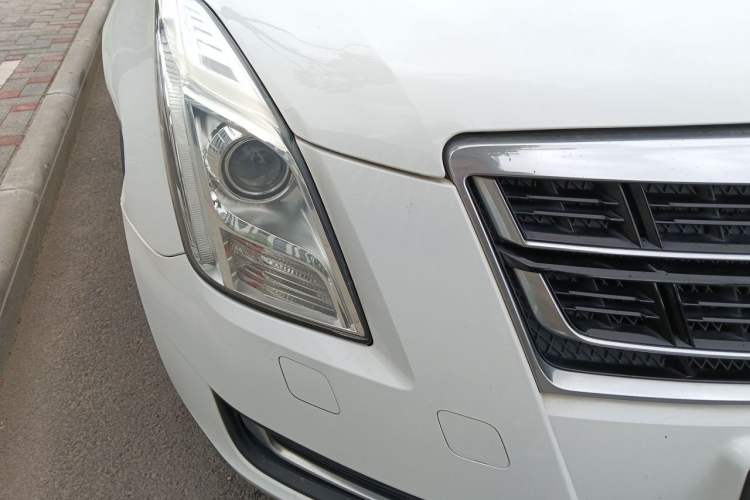 Used Cadillac XTS 2017 28T Tech Edition Right Front Headlight