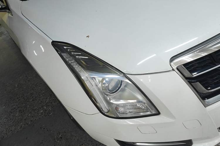 Used Cadillac XTS 2017 28T Tech Edition Right Front Headlight