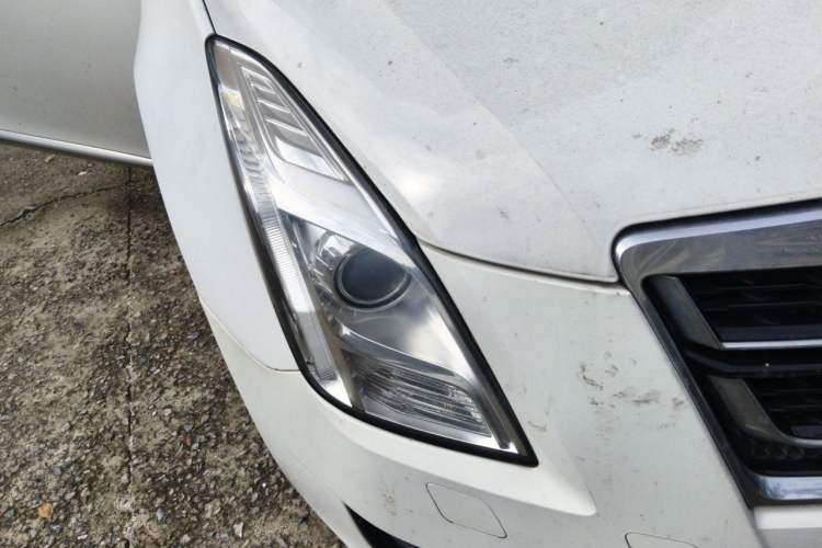 Used Cadillac XTS 2017 28T Tech Edition Right Front Headlight
