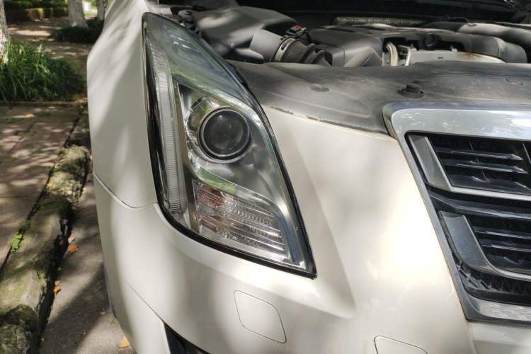 Used Cadillac XTS 2017 28T Tech Edition Right Front Headlight