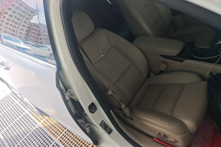 Used Cadillac XTS 2017 28T Elite Model Right Front Seat