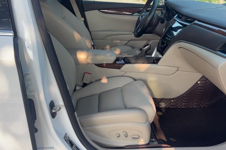 Used Cadillac XTS 2017 28T Elite Model Right Front Seat