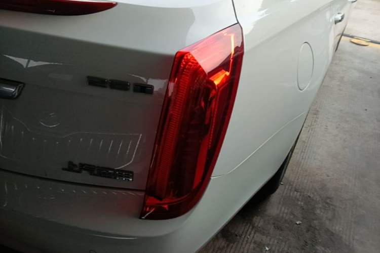 Used Cadillac XTS 2017 28T Tech Edition Right Rear Taillight