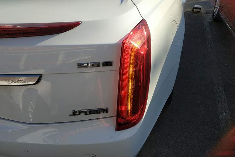 Used Cadillac XTS 2017 28T Elite Model Right Rear Taillight