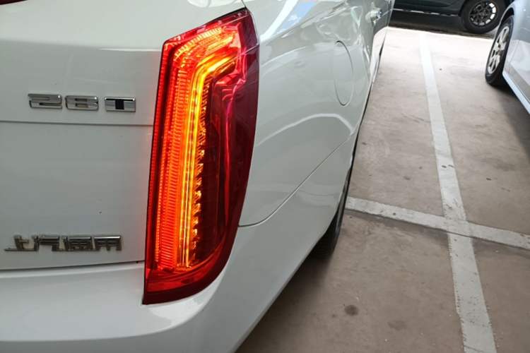 Used Cadillac XTS 2017 28T Elite Model Right Rear Taillight