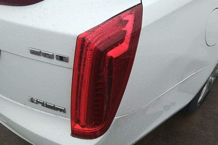 Used Cadillac XTS 2017 28T Tech Edition Right Rear Taillight
