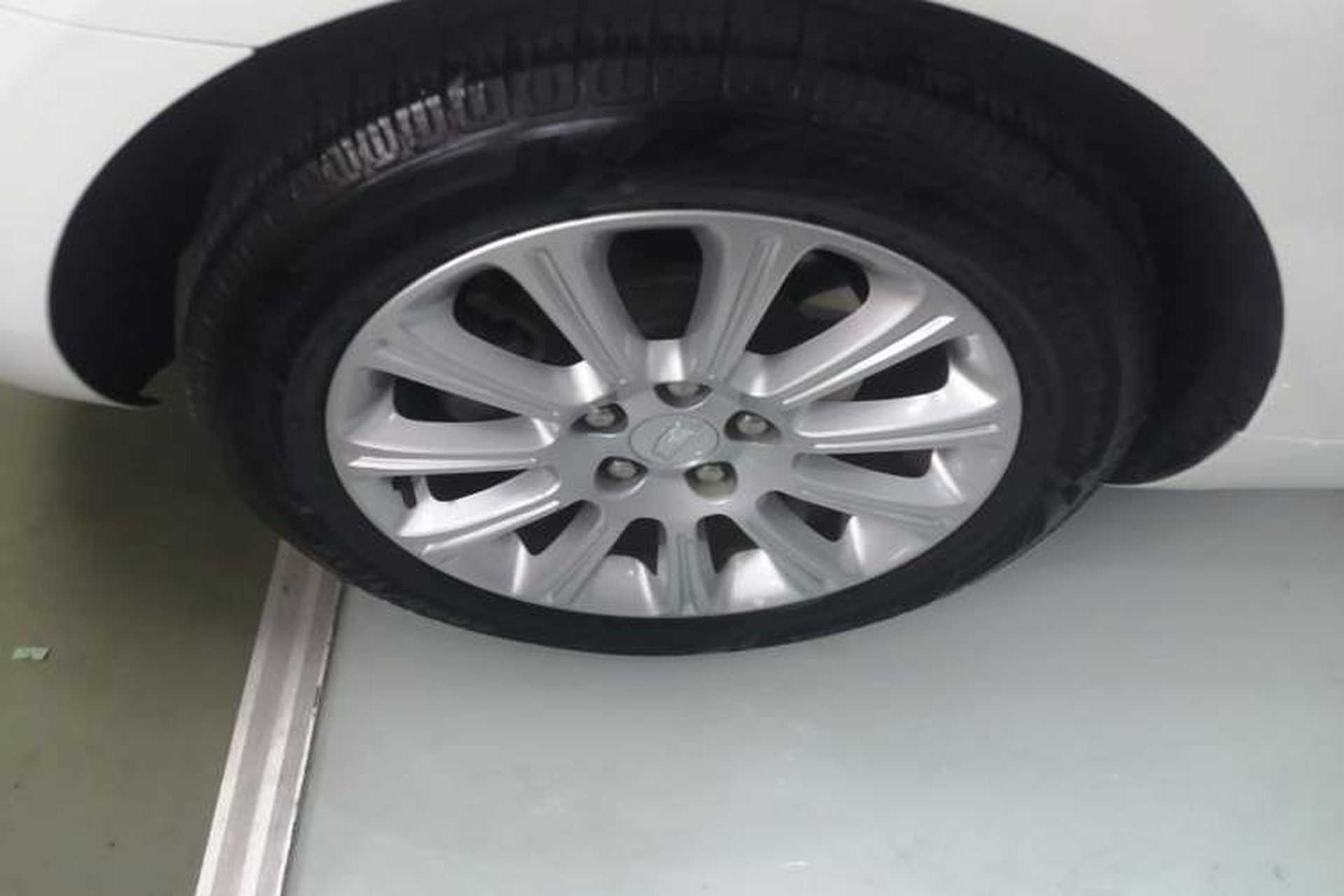 Used Cadillac XTS 2017 28T Tech Edition Right Rear Wheel Hub