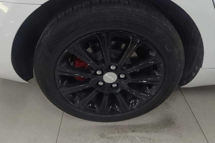 Used Cadillac XTS 2017 28T Tech Edition Right Rear Wheel Hub