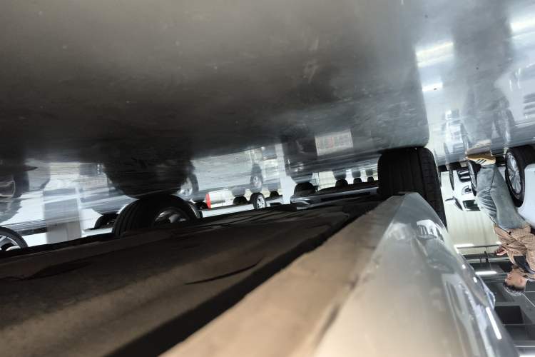 Used Cadillac XTS 2017 28T Tech Edition Right Side Sill