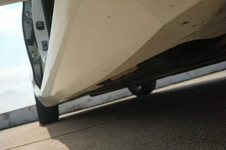Used Cadillac XTS 2017 28T Tech Edition Right Side Sill