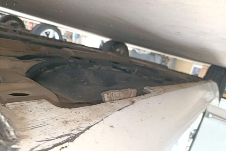 Used Cadillac XTS 2017 28T Elite Model Right Side Sill