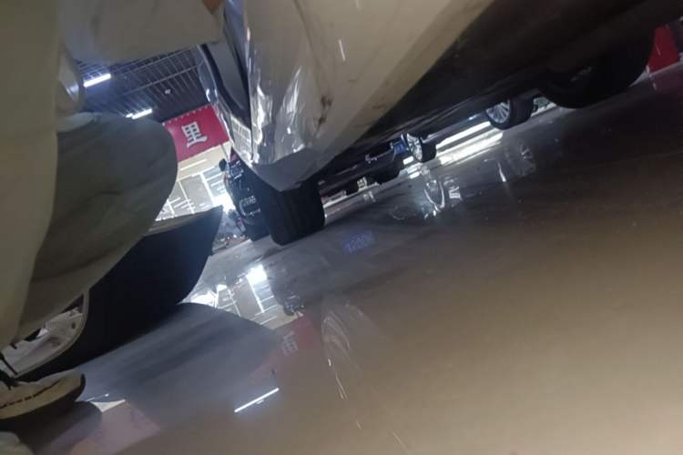 Used Cadillac XTS 2017 28T Tech Edition Right Side Sill