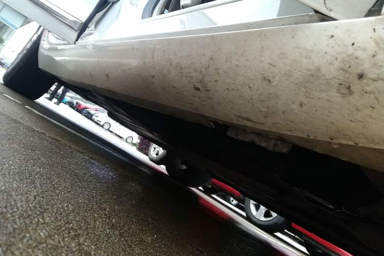 Used Cadillac XTS 2017 28T Tech Edition Right Side Sill