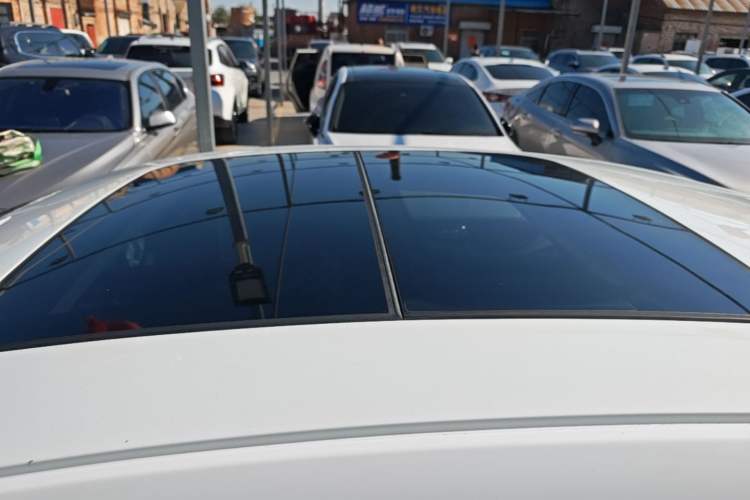 Used Cadillac XTS 2017 28T Tech Edition Roof