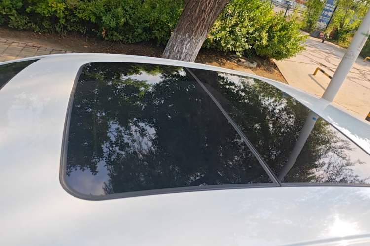 Used Cadillac XTS 2017 28T Elite Model Roof
