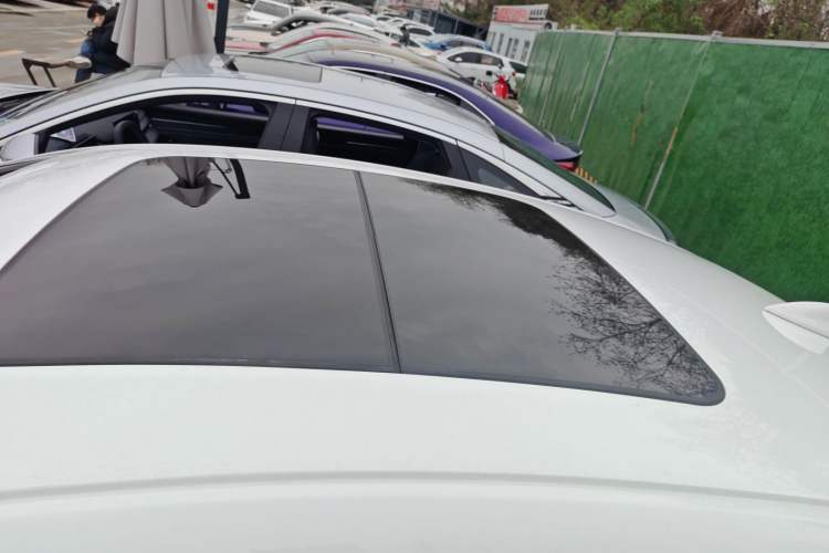 Used Cadillac XTS 2017 28T Elite Model Roof