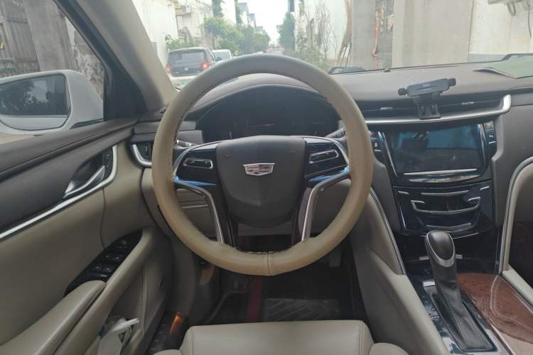 Used Cadillac XTS 2017 28T Tech Edition Steering Wheel