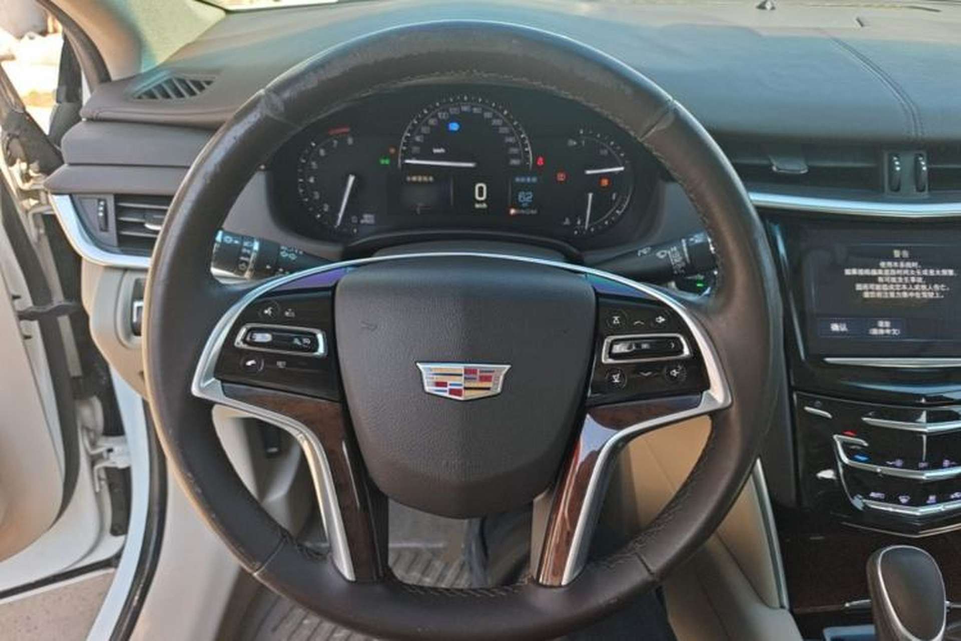 Used Cadillac XTS 2017 28T Tech Edition Steering Wheel