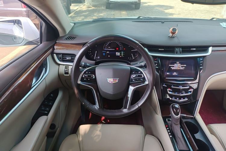 Used Cadillac XTS 2017 28T Elite Model Steering Wheel