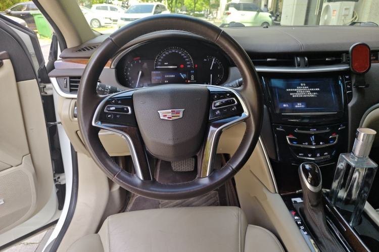 Used Cadillac XTS 2017 28T Elite Model Steering Wheel