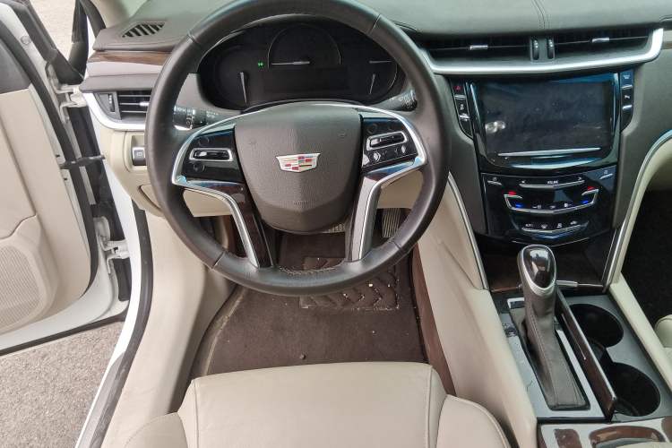 Used Cadillac XTS 2017 28T Elite Model Steering Wheel
