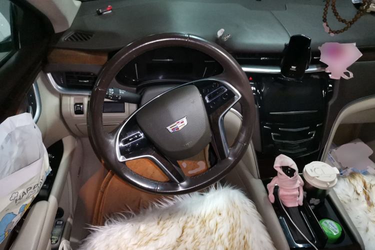 Used Cadillac XTS 2017 28T Elite Model Steering Wheel