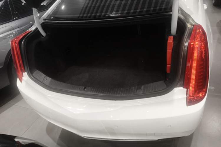 Used Cadillac XTS 2017 28T Elite Model Trunk