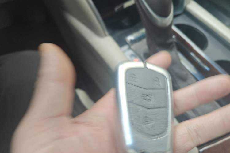 Used Cadillac XTS 2017 28T Tech Edition Vehicle Key