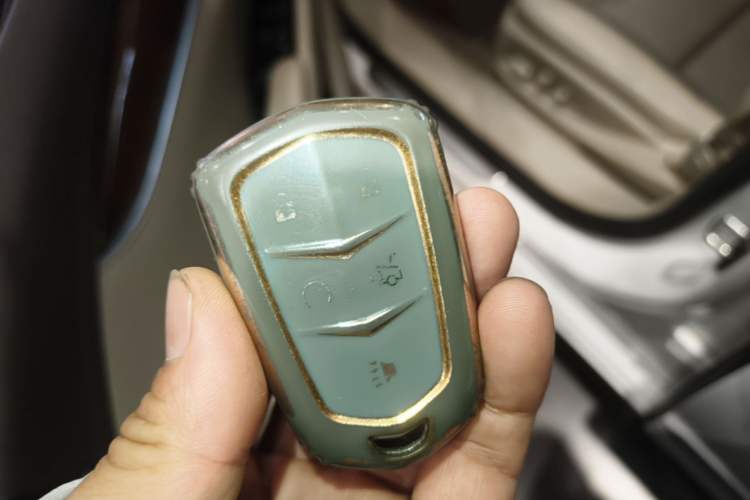 Used Cadillac XTS 2017 28T Elite Model Vehicle Key