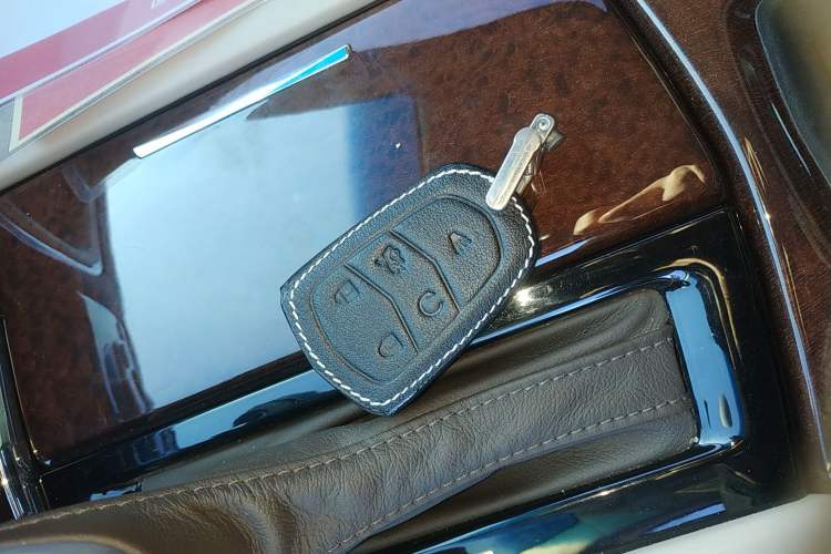 Used Cadillac XTS 2017 28T Elite Model Vehicle Key