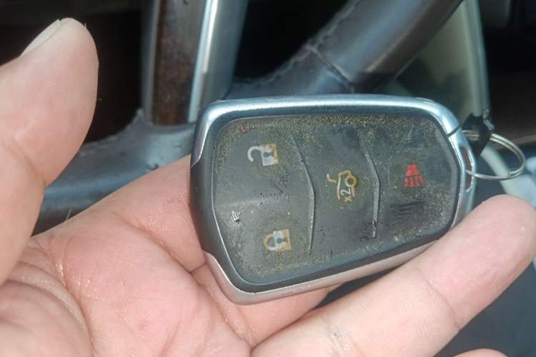 Used Cadillac XTS 2017 28T Tech Edition Vehicle Key