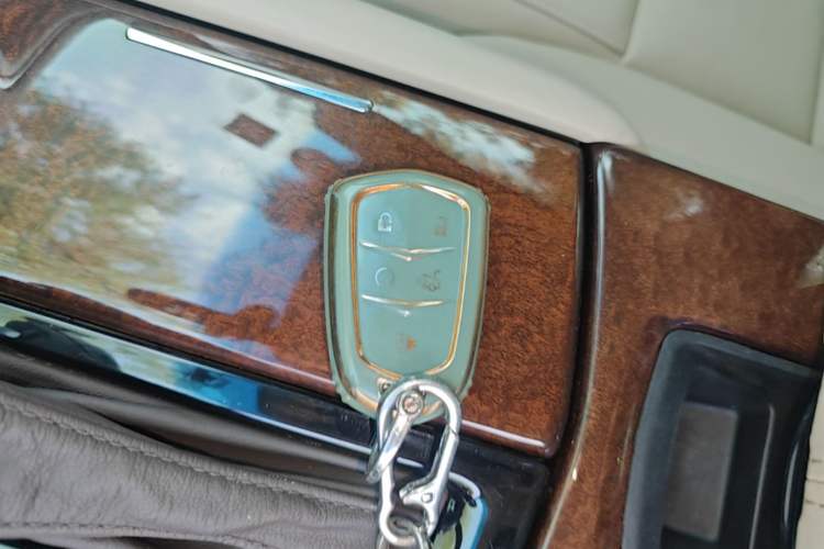Used Cadillac XTS 2017 28T Elite Model Vehicle Key