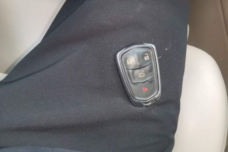 Used Cadillac XTS 2017 28T Tech Edition Vehicle Key