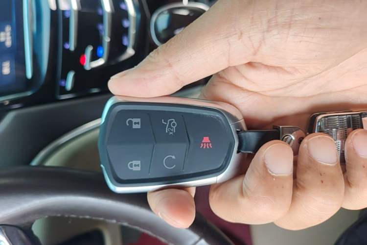 Used Cadillac XTS 2017 28T Elite Model Vehicle Key