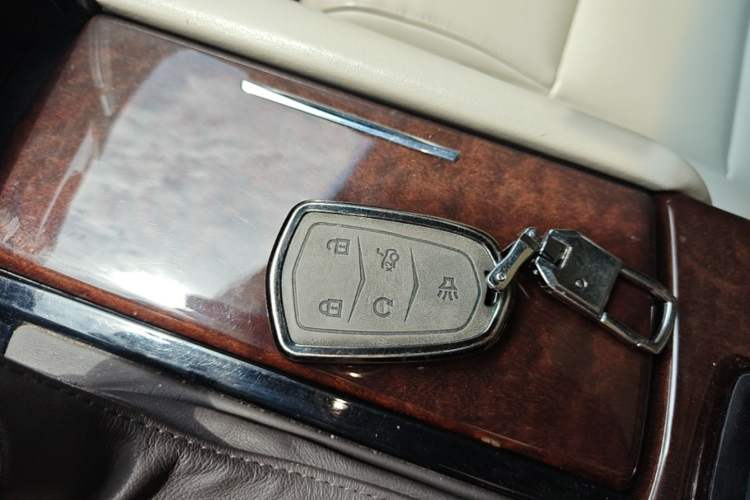 Used Cadillac XTS 2017 28T Tech Edition Vehicle Key