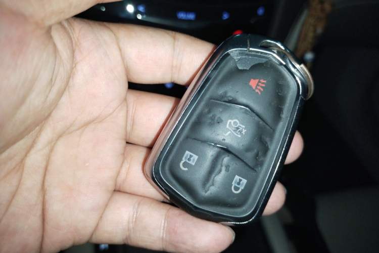 Used Cadillac XTS 2017 28T Tech Edition Vehicle Key