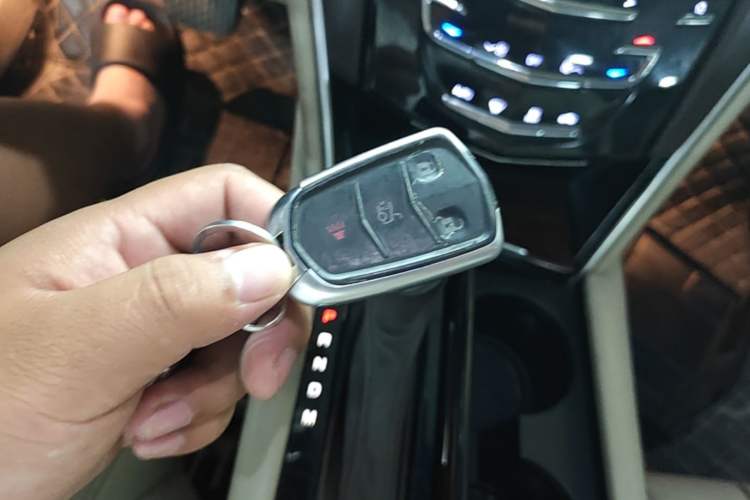 Used Cadillac XTS 2017 28T Tech Edition Vehicle Key