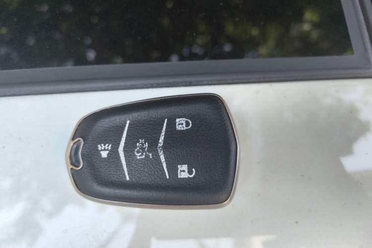 Used Cadillac XTS 2017 28T Elite Model Vehicle Key