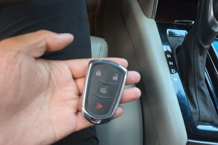 Used Cadillac XTS 2017 28T Tech Edition Vehicle Key