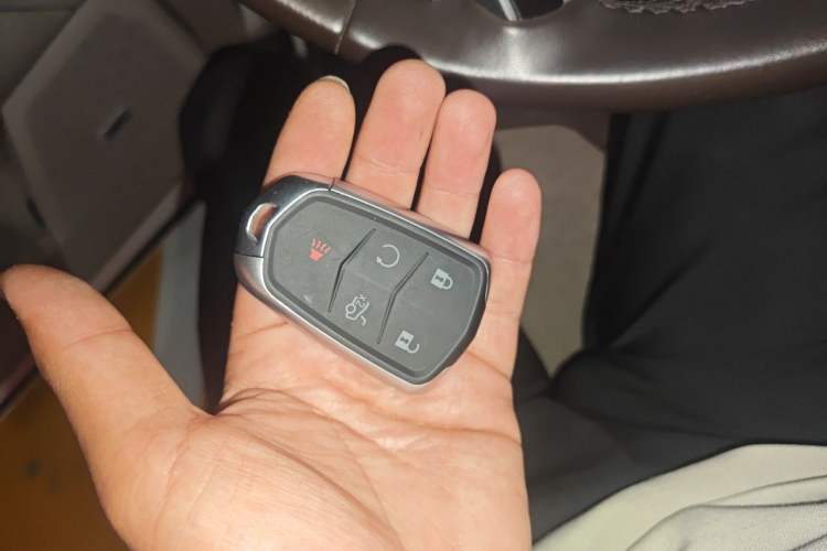Used Cadillac XTS 2017 28T Elite Model Vehicle Key