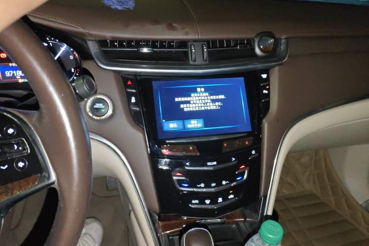 Used Cadillac XTS 2017 28T Tech Edition Audio And AC Panel