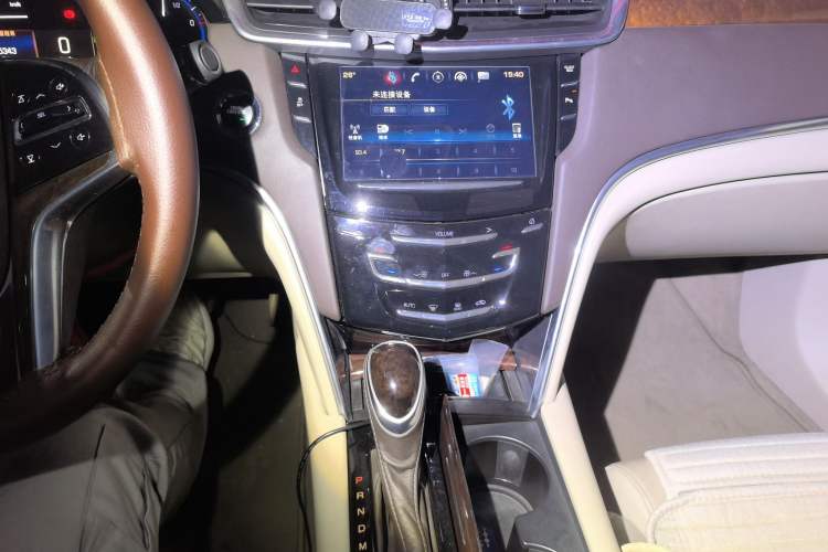 Used Cadillac XTS 2017 28T Elite Model Audio And AC Panel