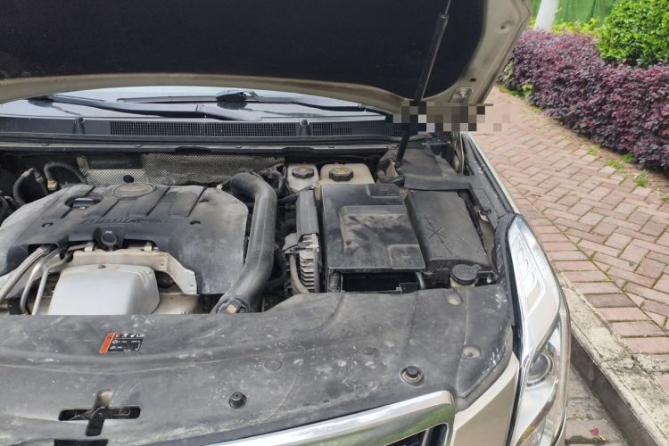 Used Cadillac XTS 2017 28T Tech Edition Engine Bay Left