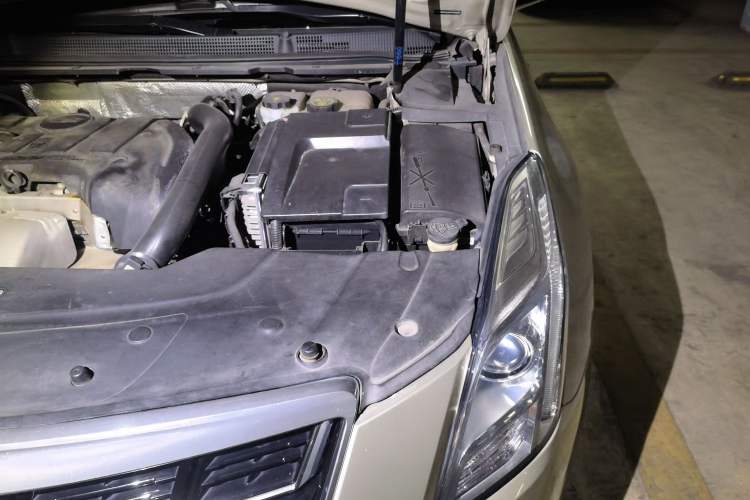 Used Cadillac XTS 2017 28T Elite Model Engine Bay Left