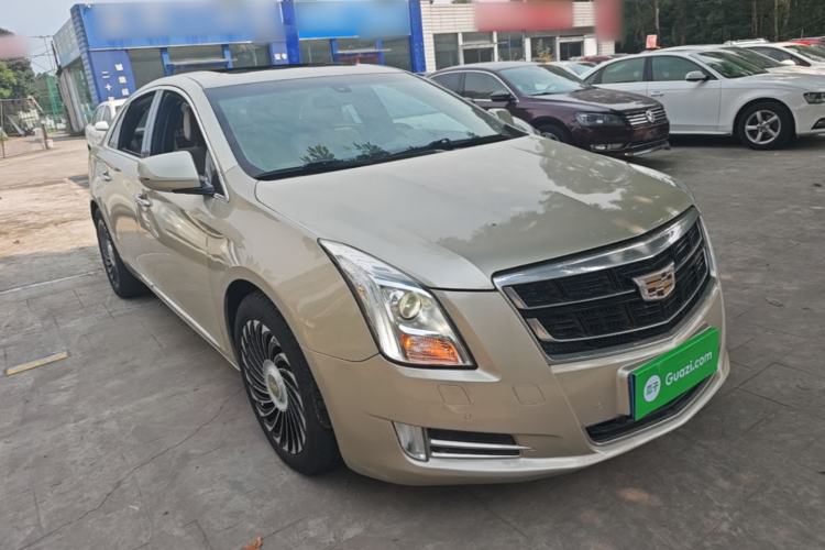 Used Cadillac XTS 2017 28T Elite Model Front Right 45 Deg