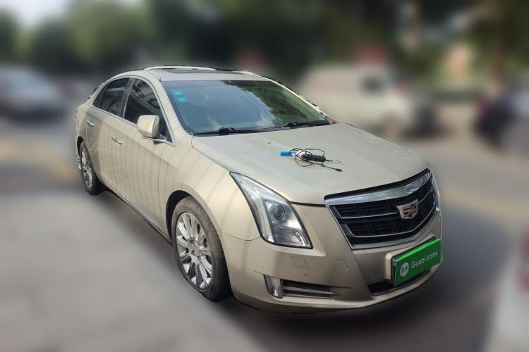 Used Cadillac XTS 2017 28T Elite Model Front Right 45 Deg