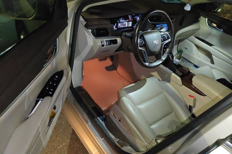 Used Cadillac XTS 2017 28T Tech Edition Interior 3