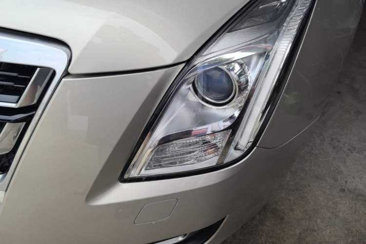 Used Cadillac XTS 2017 28T Tech Edition Left Front Headlight
